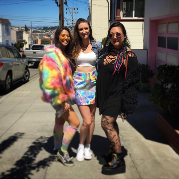 Holographic Skirt - Picture 9 of 9